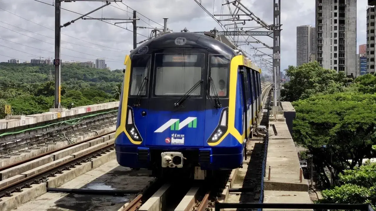 Maha Mumbai Metro Hits Digital Ticketing High