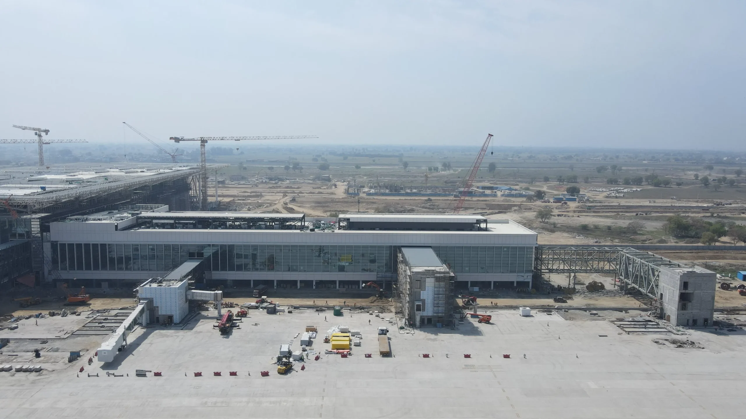 Noida Airport Faces New Opening Delay