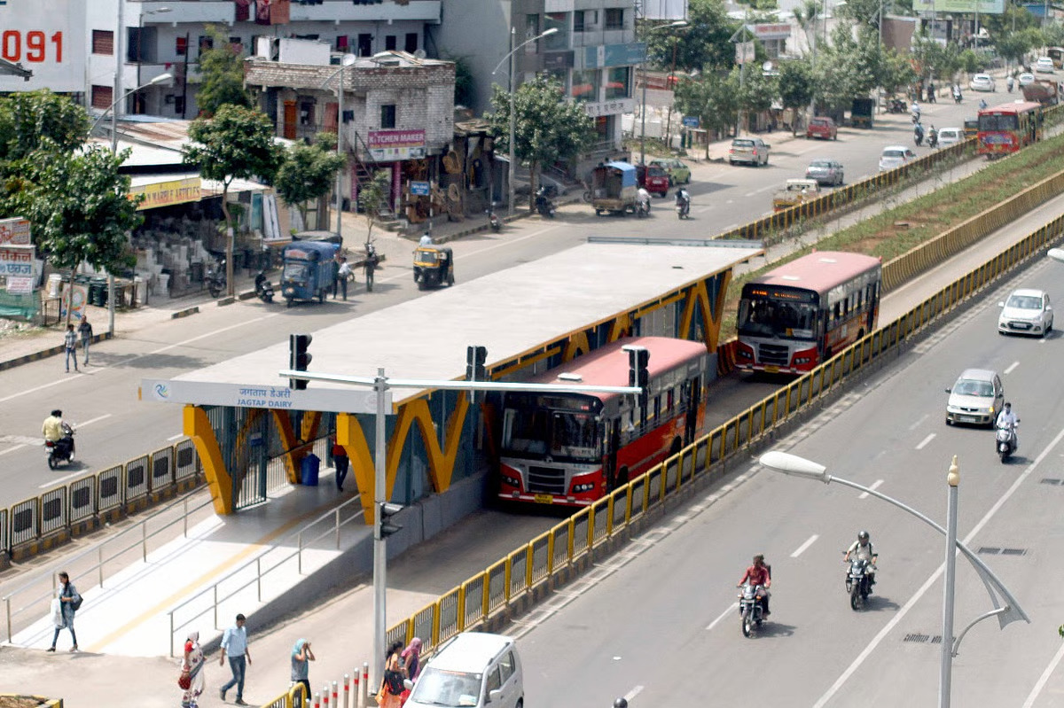 Pimpri Chinchwad BRTS Carries 2.4 Lakh people Daily