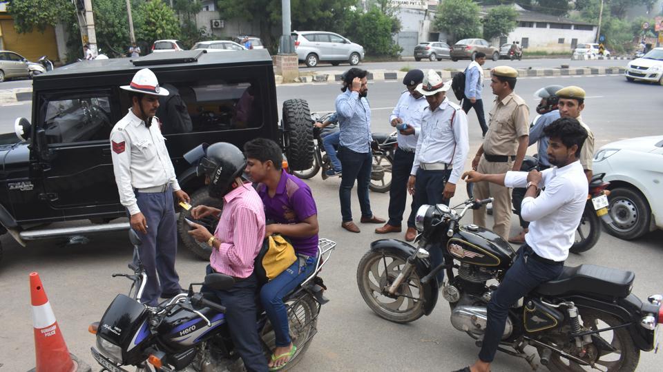 Pune RTO Fines 34K Vehicles Collects Rs 6.37 Cr in Four Months