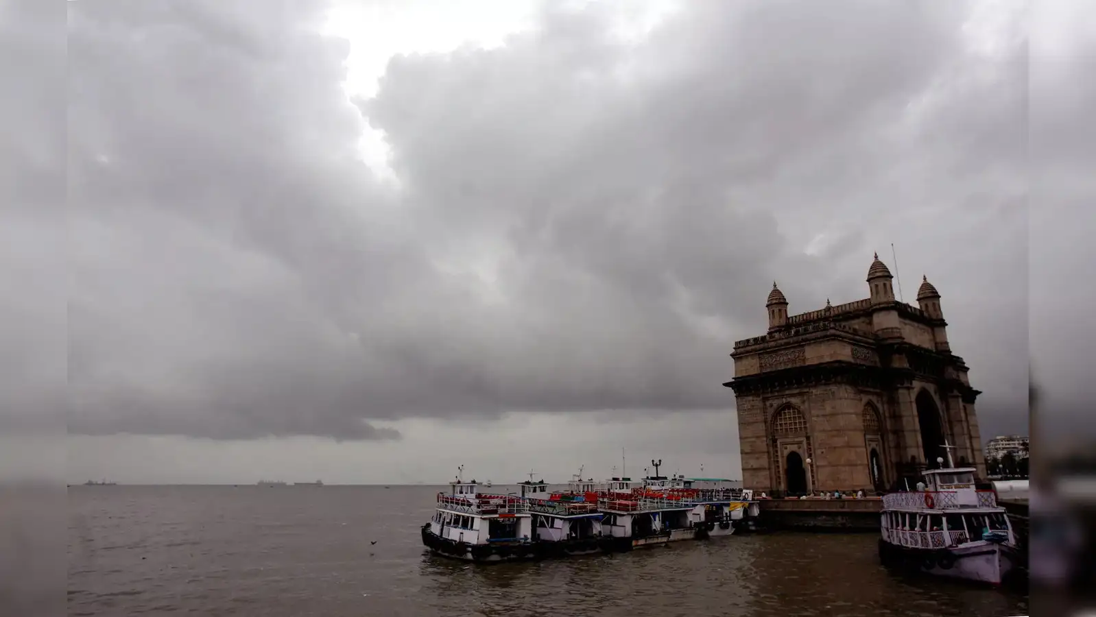 Mumbai sees rain storms to continue for 2 days