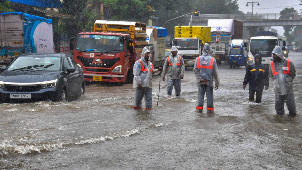 Mumbai Braces for Heavy Rainfall as IMD Issues Yellow Alert