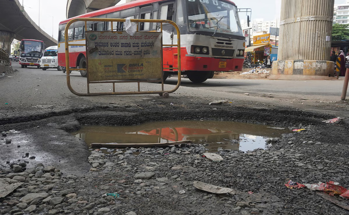 Varthur Residents Protest BBMP Drain Project
