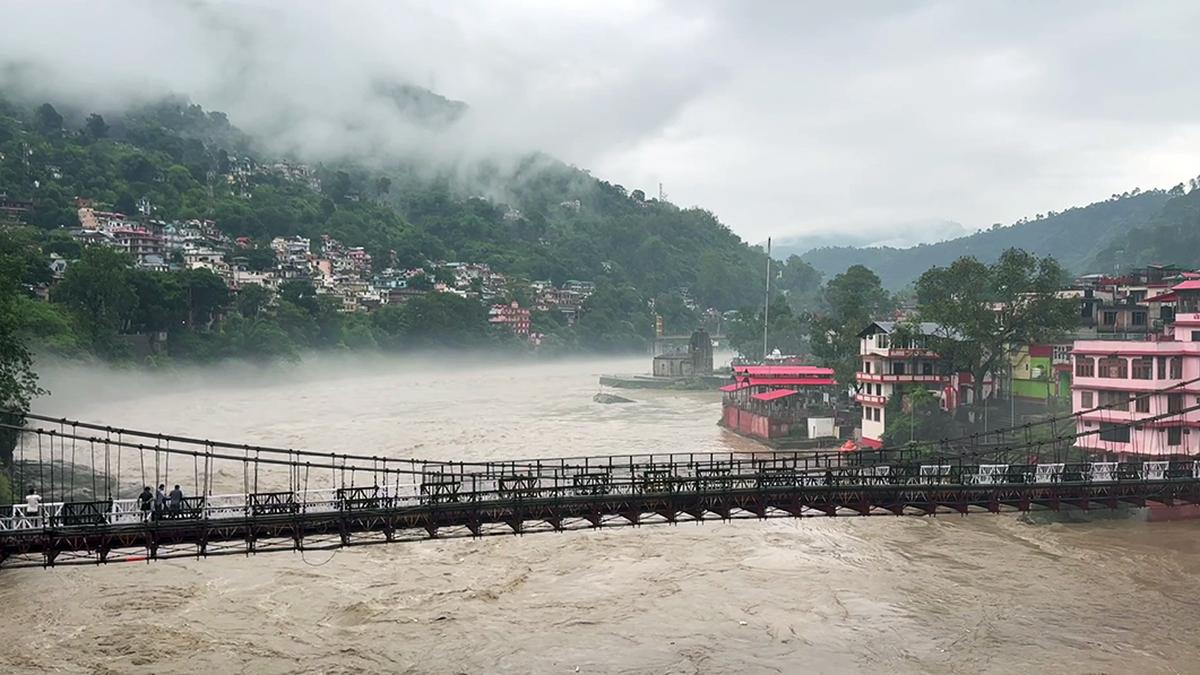 Himachal Red Alert Shuts Shimla‑Kalka Railway