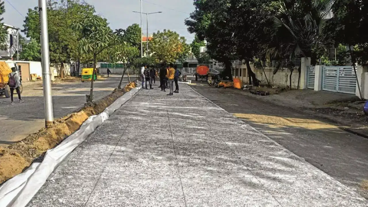 Ahmedabad Costly White-Topped Roads Spark Opposition