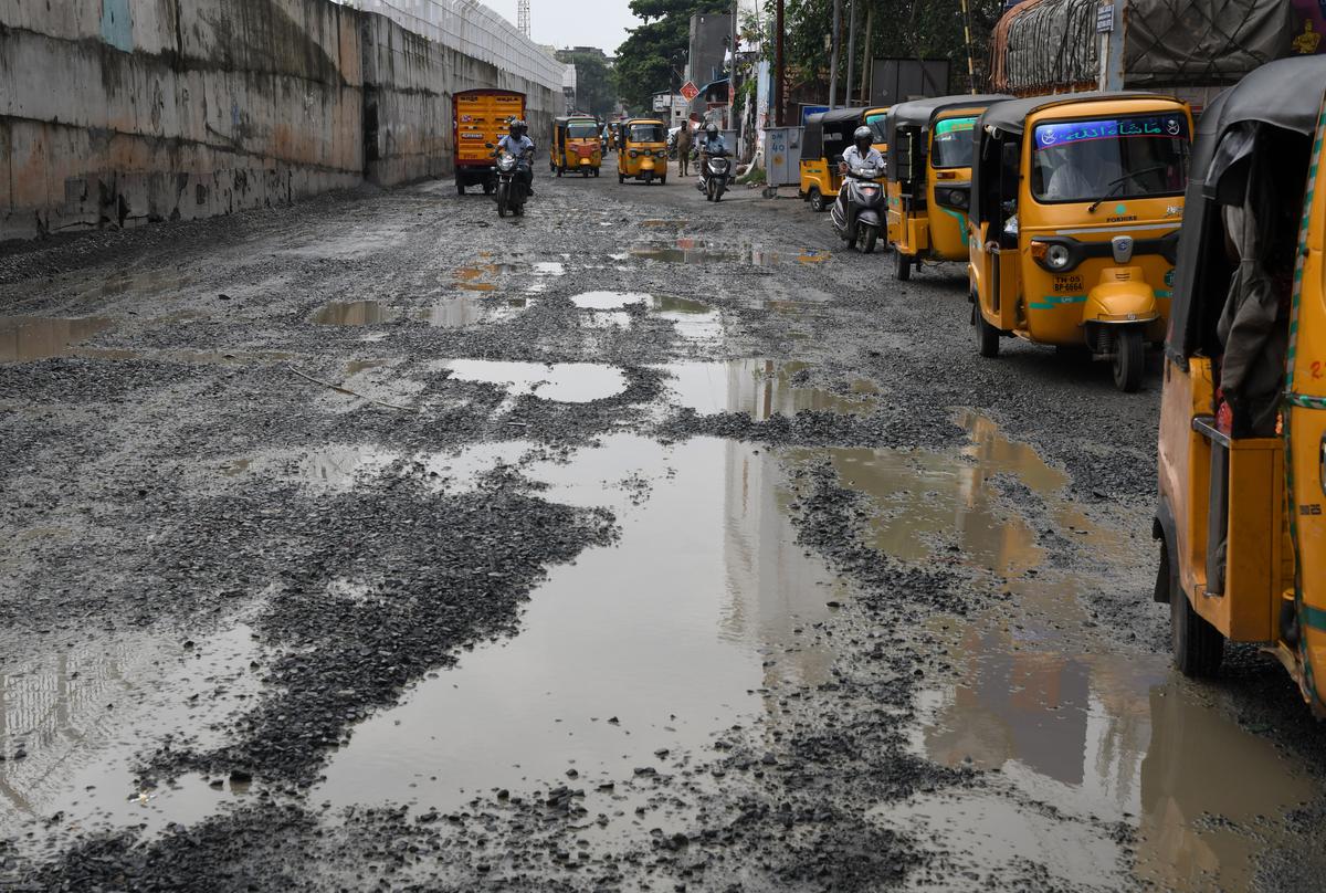 Chennai Tondiarpet Roads Crumble Amid Metro Pipeline Delays