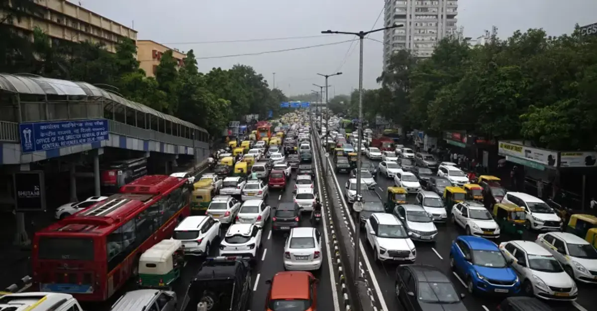 Delhis Vehicle Boom A Challenge to Sustainable City Growth and Green Policy