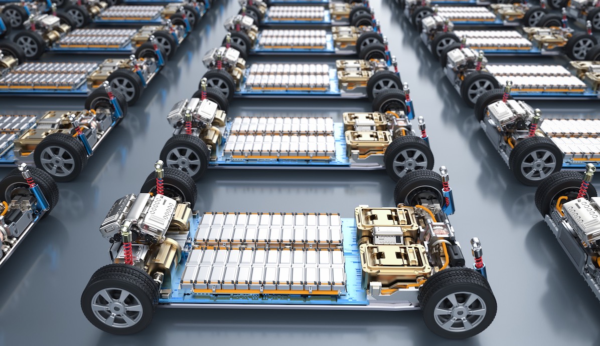 Battery Lifecycle Shifts as 100000 EVs Retire in 2024