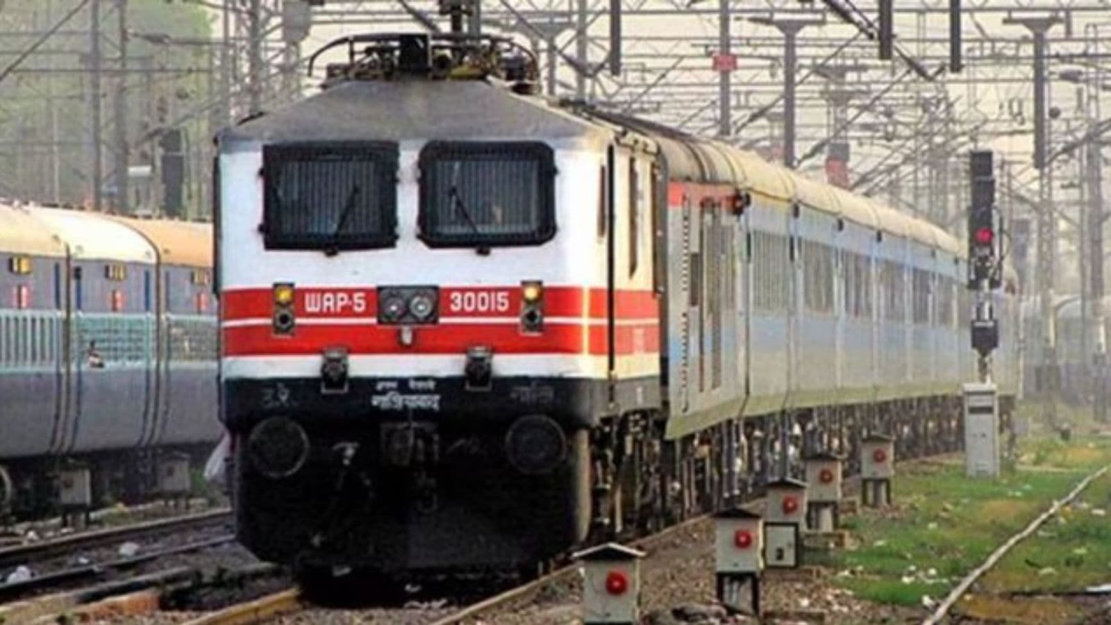Indian Railways Boosts Cleanliness with Jet Machines