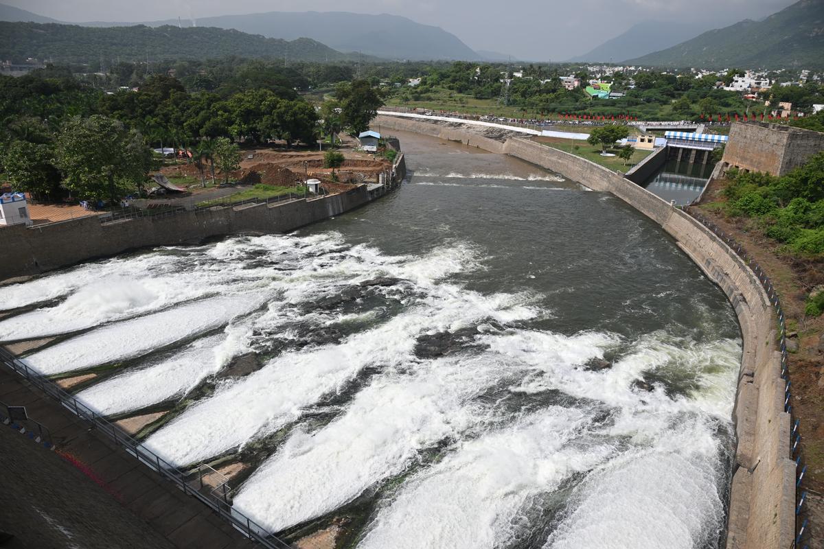 Tamil Nadu’s Mettur Reservoir Fills Early, Transforming Irrigation 