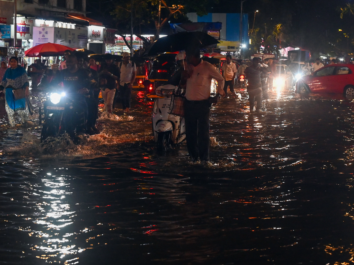 Indore drenched as intense rainfall submerges roads