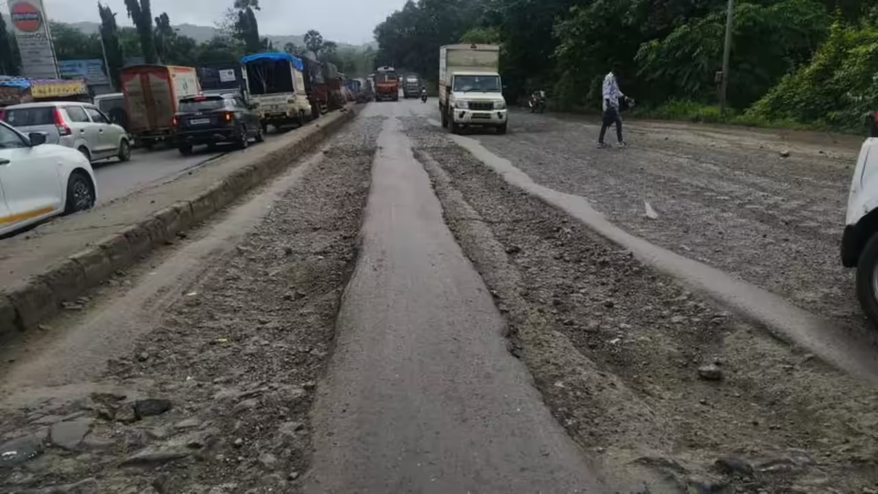 Thane TMC Commissioner Directs Urgent Fix of Unsafe Gaimukh Ghat Road