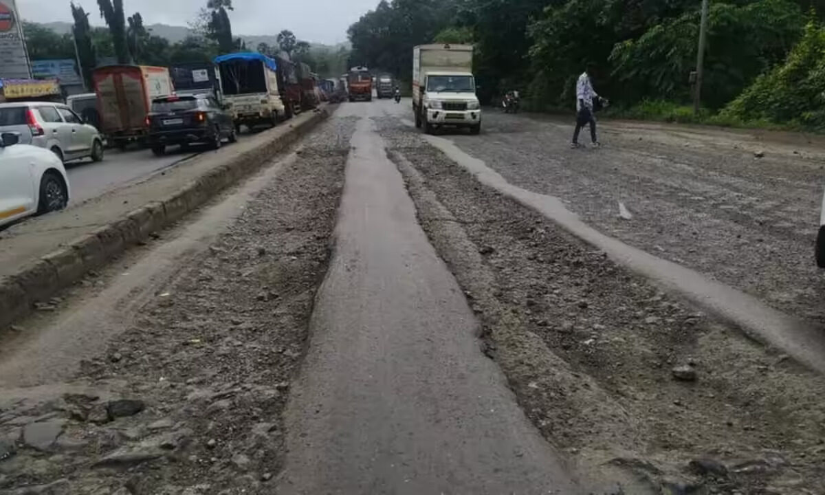 Thane Authorities Propose Urgent Repairs On Ghodbunder Road Using Fast Setting Concrete