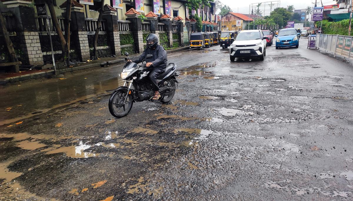 Sambalpur Roads Collapse Weeks After Repairs, Monsoon Exposes Shoddy Work
