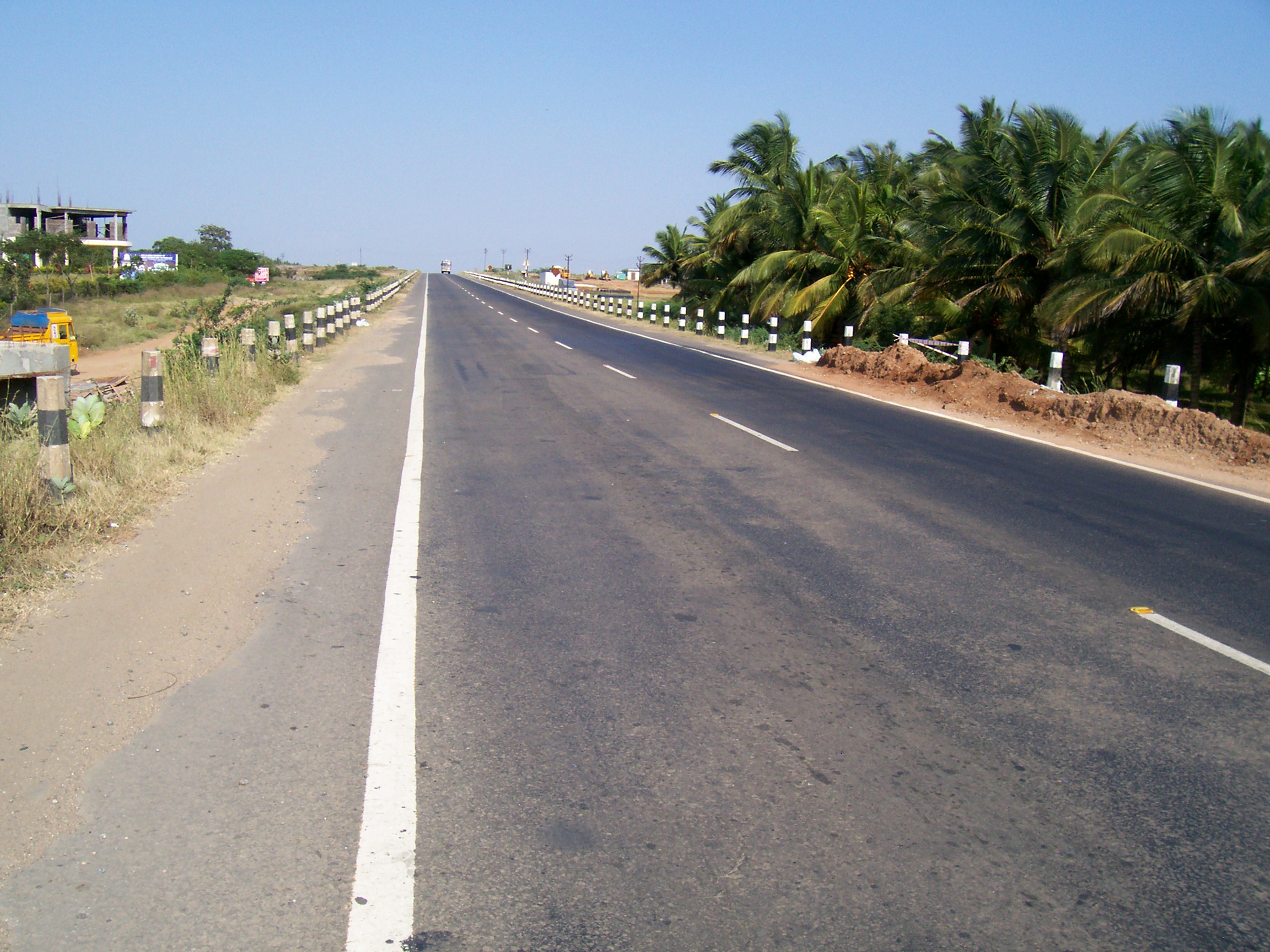 Coimbatore Roads Dug Without Plan, Weekend Traffic Crumbles In Ram Nagar