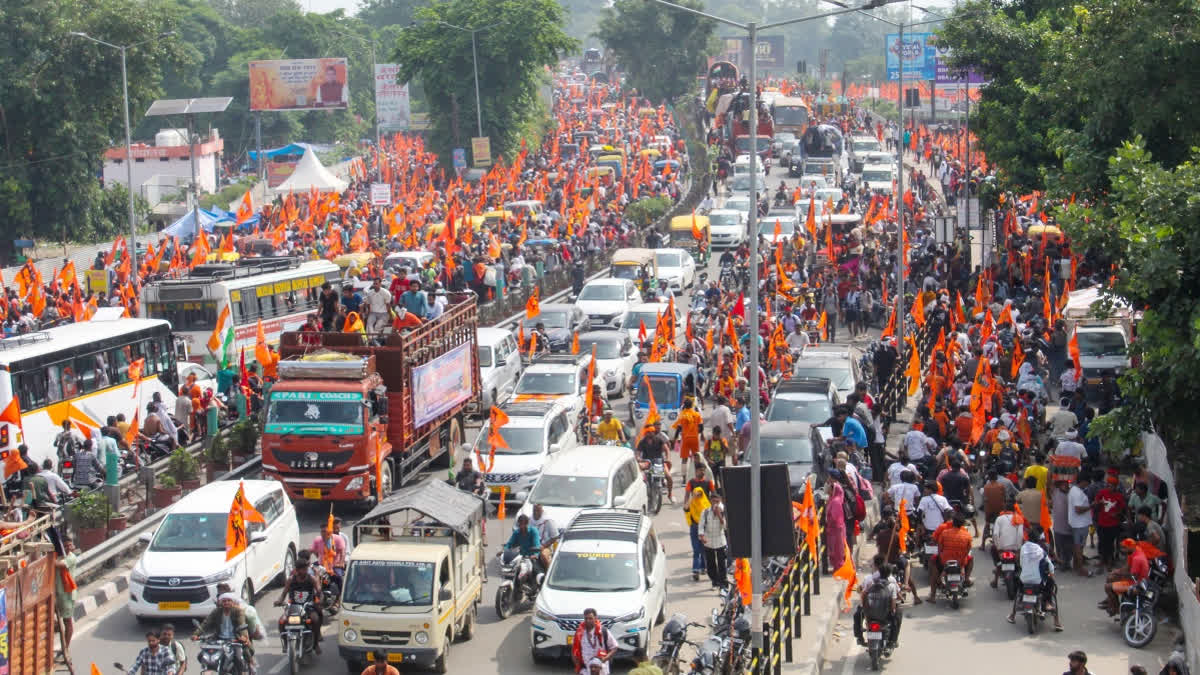 Delhi Kanwar Yatra Triggers Widespread Traffic Chaos on City Streets