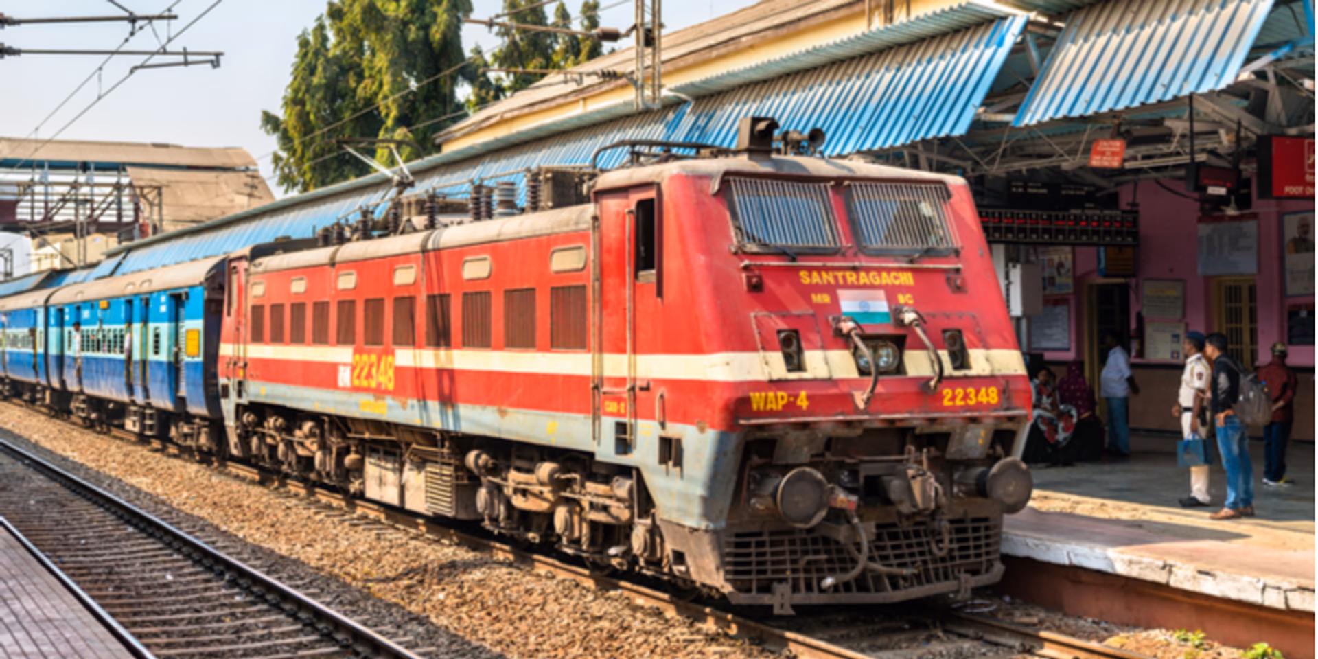 Mumbai Metro 1 Plans Major Upgrade to Ease Peak Hour Overcrowding and Delays