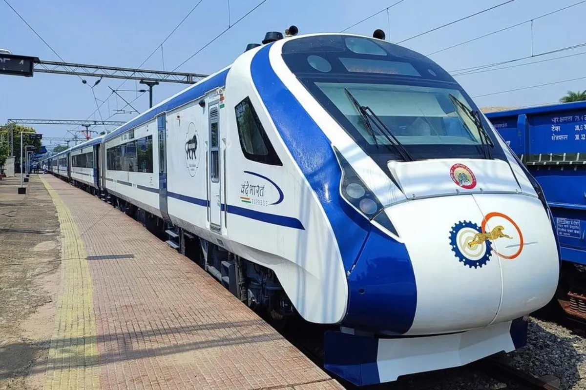 Maharashtra leads nation with 22 operational Vande Bharat train services