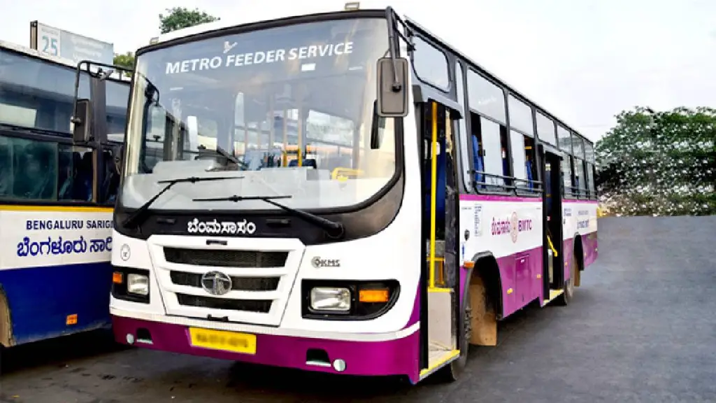 Bengaluru Residents Celebrate Launch Of BMTC Feeder Link To Kaggadasapura