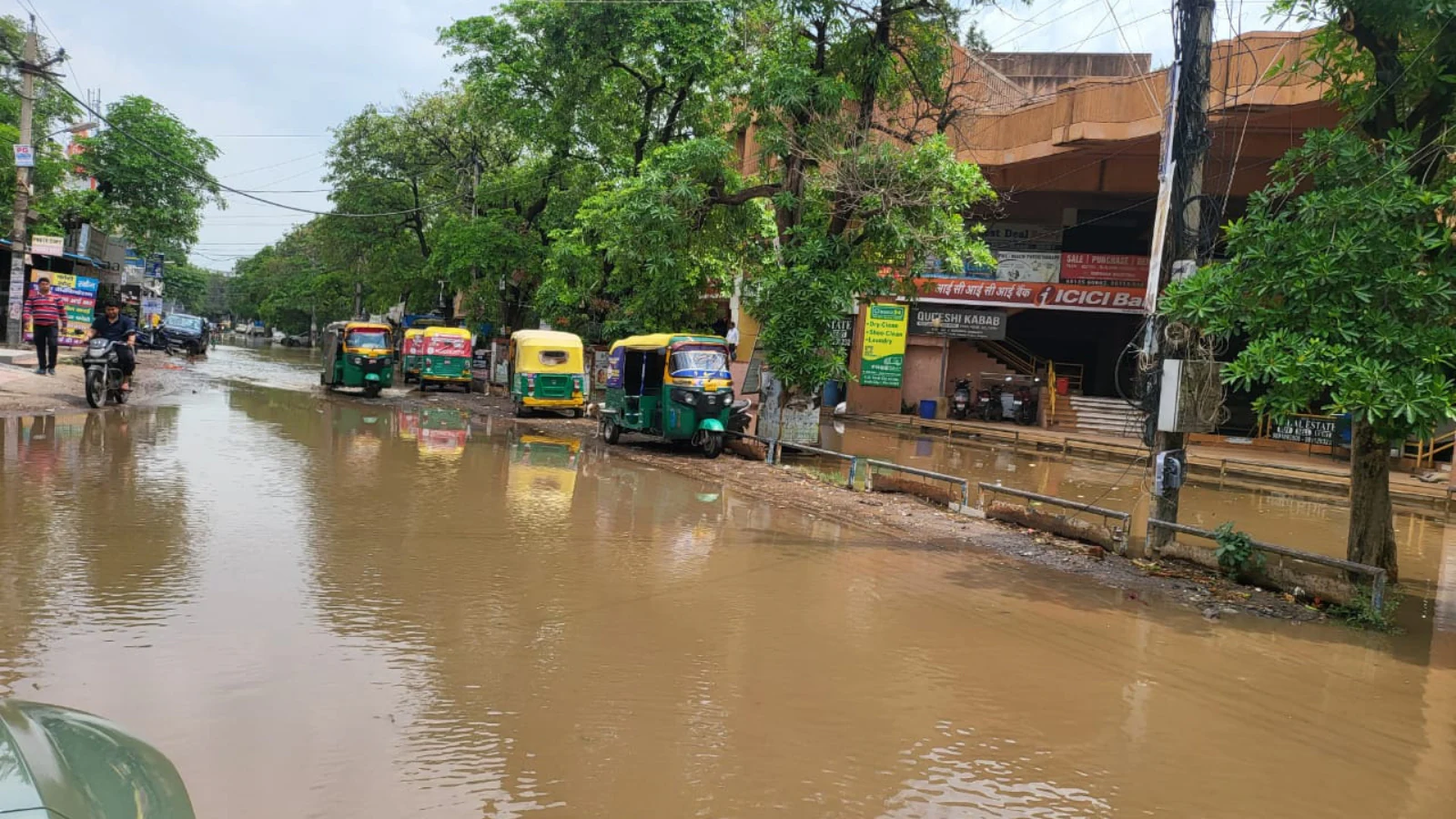 Gurgaon Officials Urge Early Drain Desilting to Prevent Monsoon Flooding