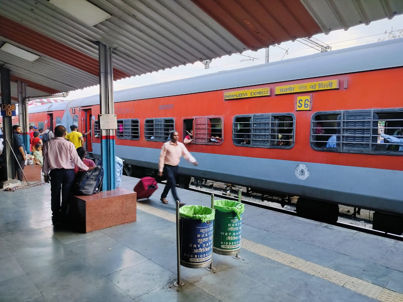 Delhi Adds Unreserved Trains To Manage Summer Passenger Overload Efficiently