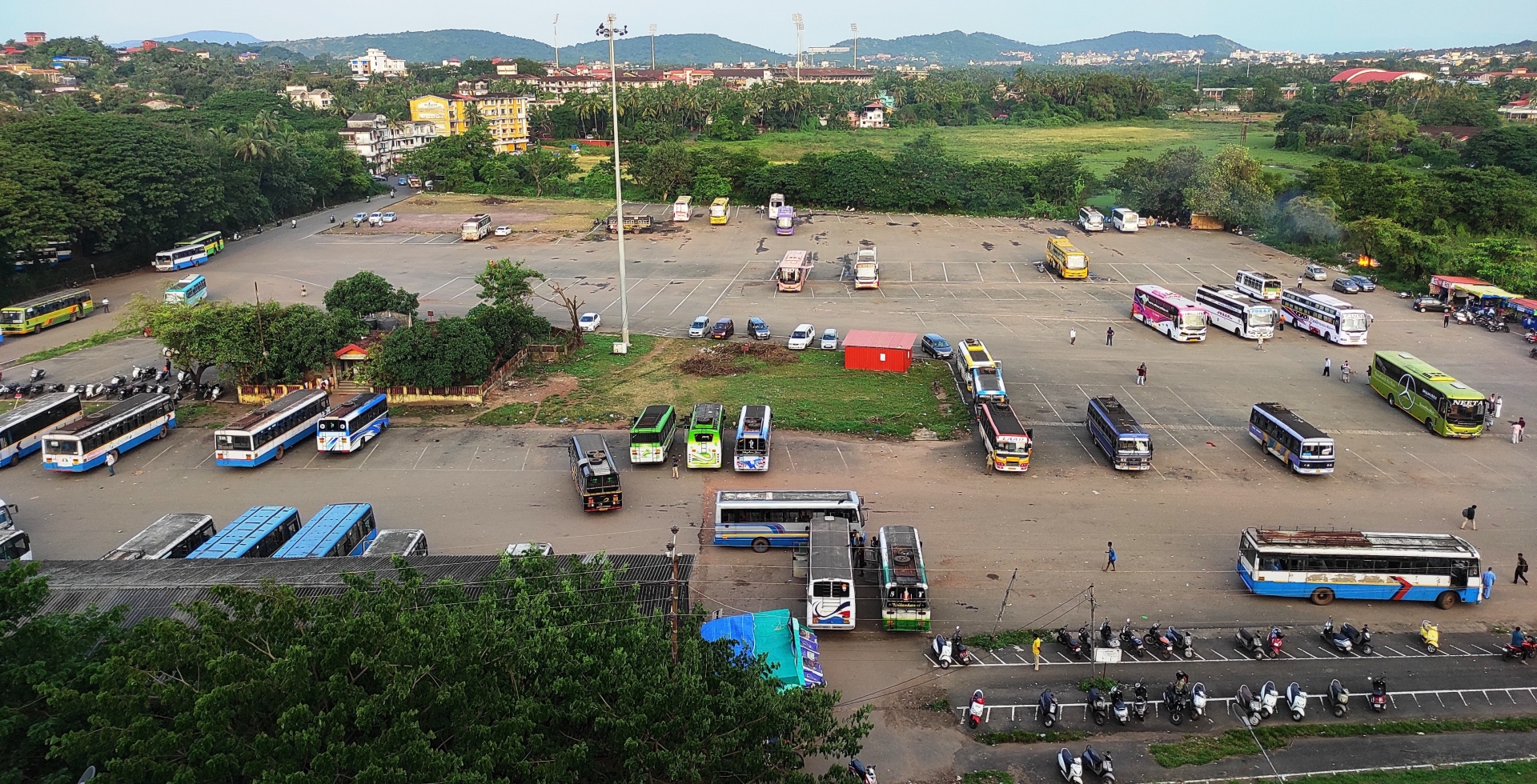 Margao Shops Hit by Flooded Kiosks Outside KTC Bus Terminal, Vendors and Commuters Affected