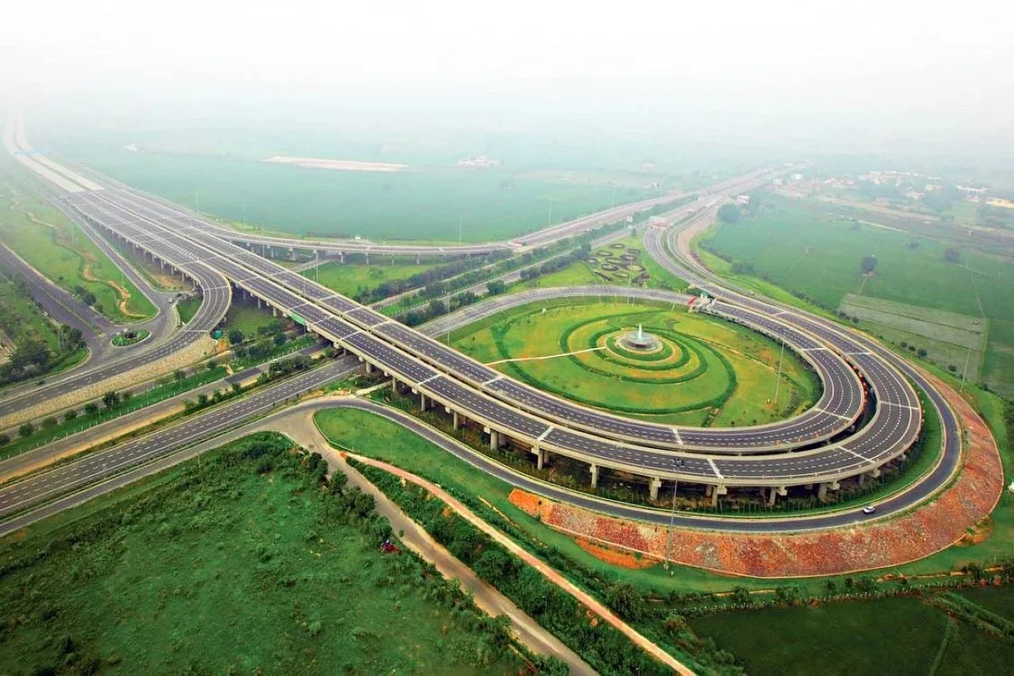Delhi Hosts Summit On Road Infrastructure Future Development Focus