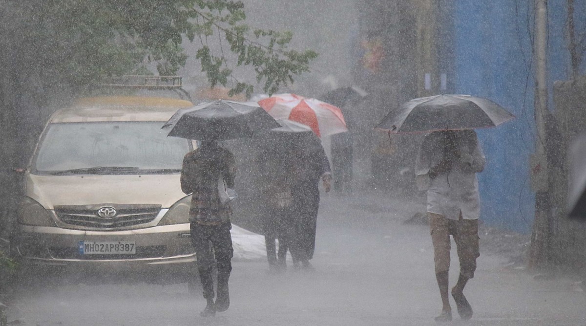 Mumbai Rains IMD Issues Yellow Alert Heavy Showers Predicted After Flight Incident