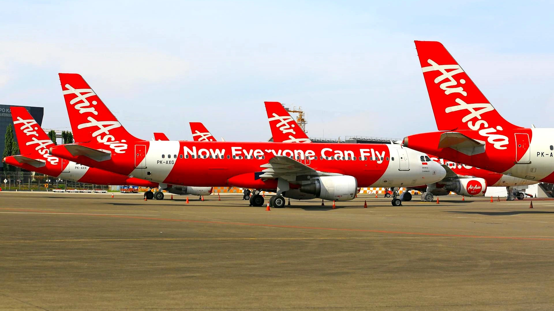 AirAsia to Restart Europe Flights, Launch Gulf Transit Hub 2025