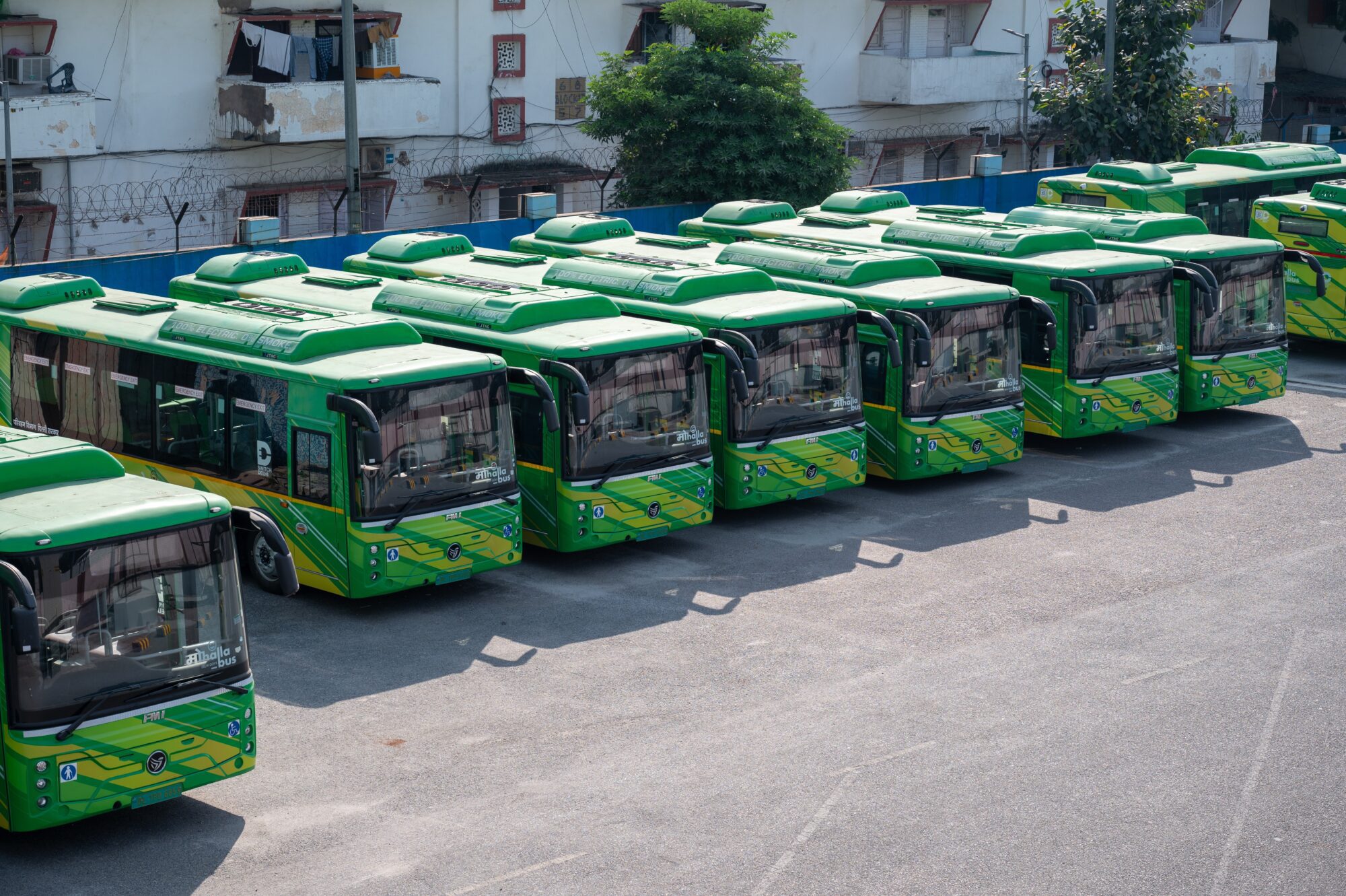 Delhi Mobility Overhaul Unveils Hyperloop, Ropeways and Electric Buses Nationwide