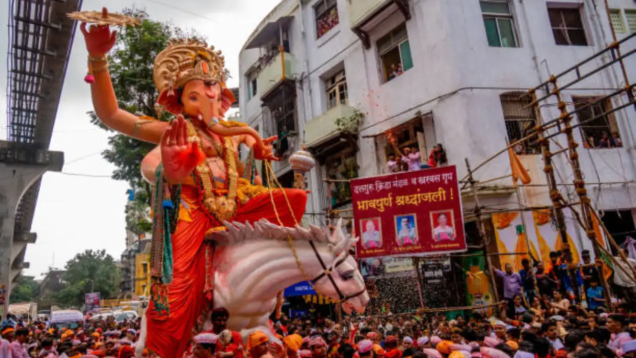 Mumbai Weather Alert Warns Heavy Rains To Disrupt Ganesh Chaturthi