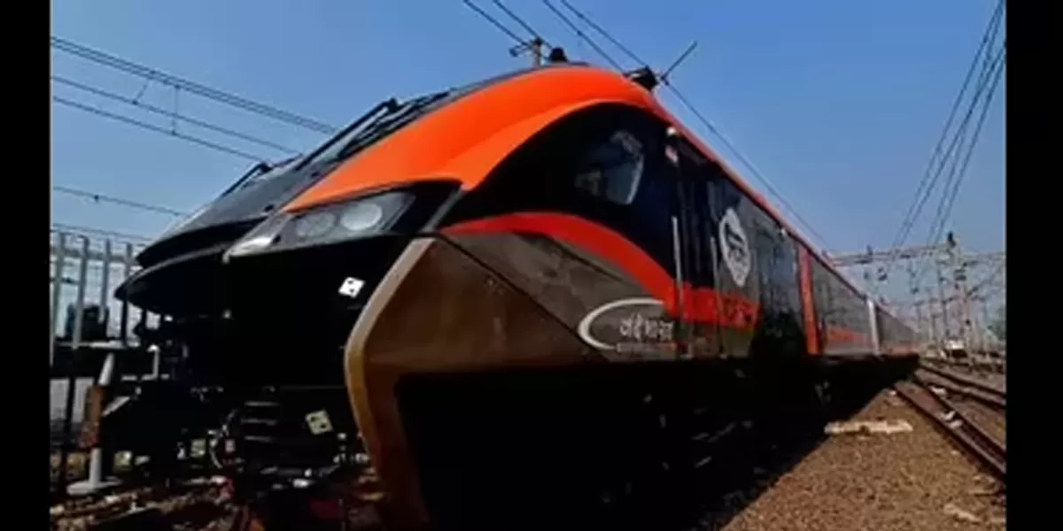 Maharashtra flags off CSMT Nanded Vande Bharat boosting connectivity