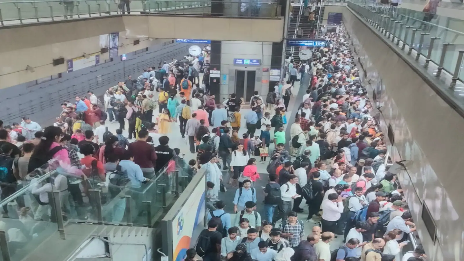 Delhi Metro Yellow Line Services Disrupted Amid Heavy Rainfall