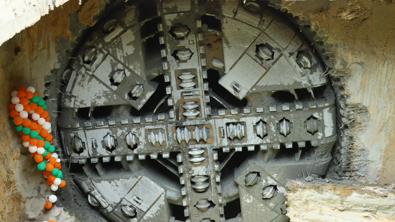 Delhi Metro Achieves Major Tunnel Breakthrough On Golden Line Corridor