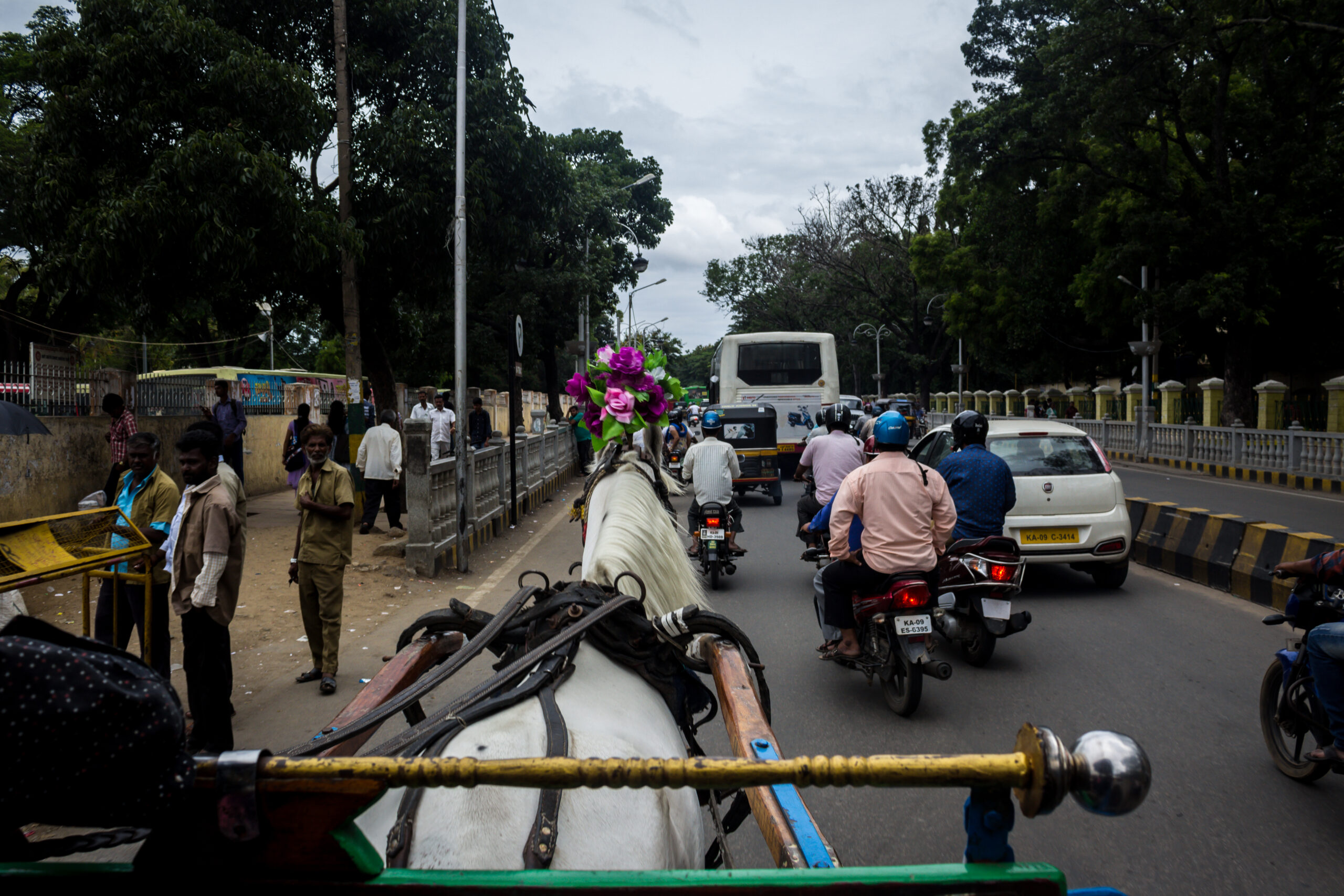 Kolhapur tourist rush slows highways and temple access