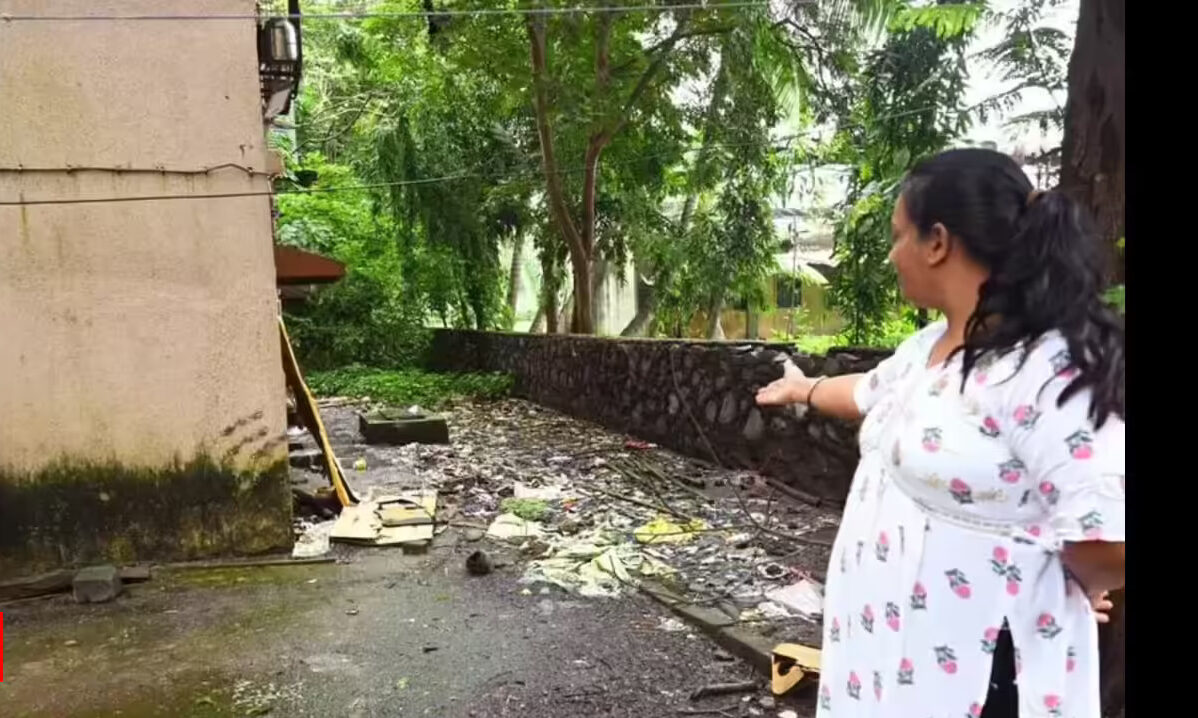 Mumbai Residents of Ghatkopar Police Colony Demand Urgent Redevelopment
