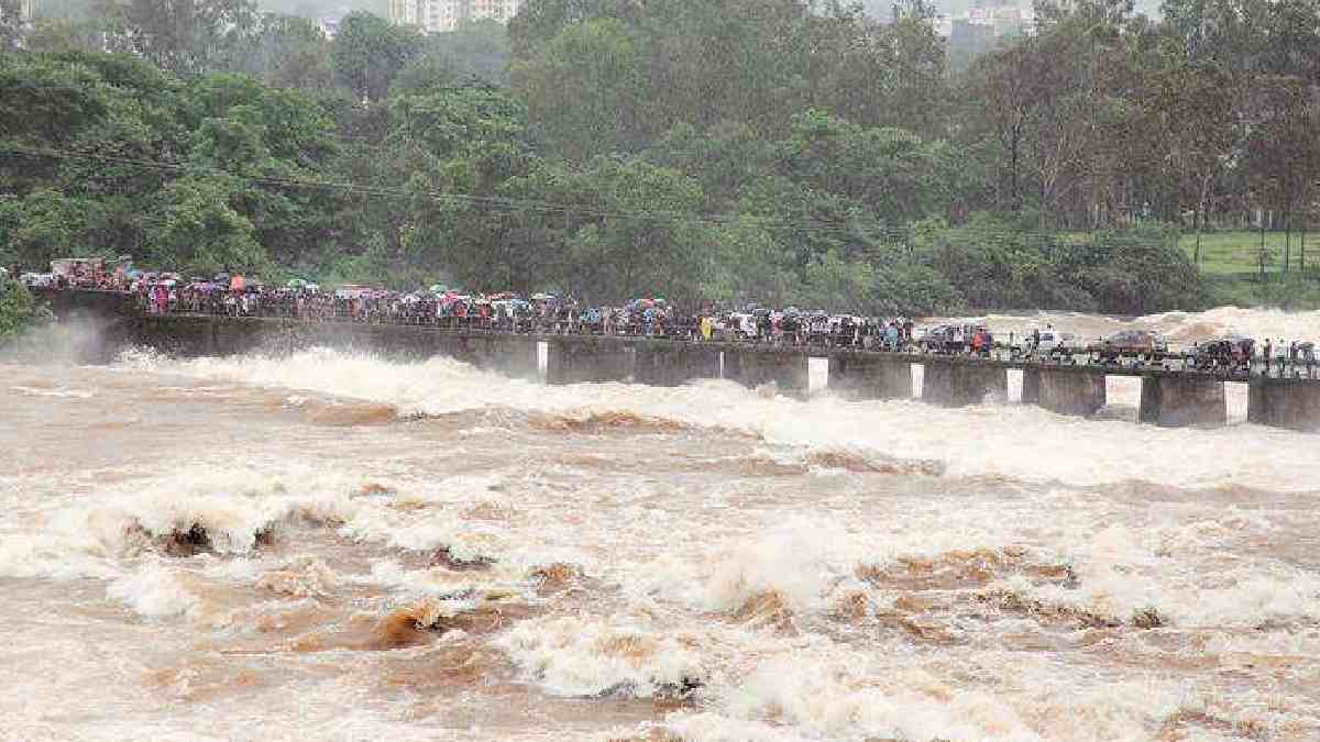 Pune on flood alert as Khadakwasla dam water released