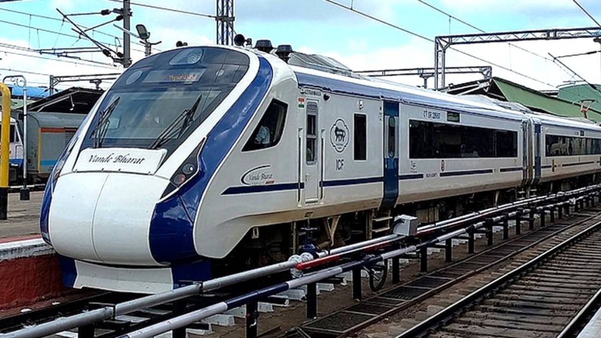 Maharashtra Vande Bharat Trains Drive ₹75,000 Crore Revenue Growth Nationwide