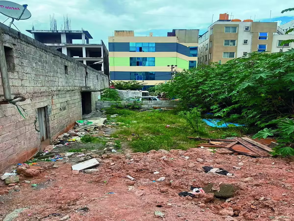 Bengaluru Mangammanapalya Residents Struggle As Arterial Road Remains Blocked