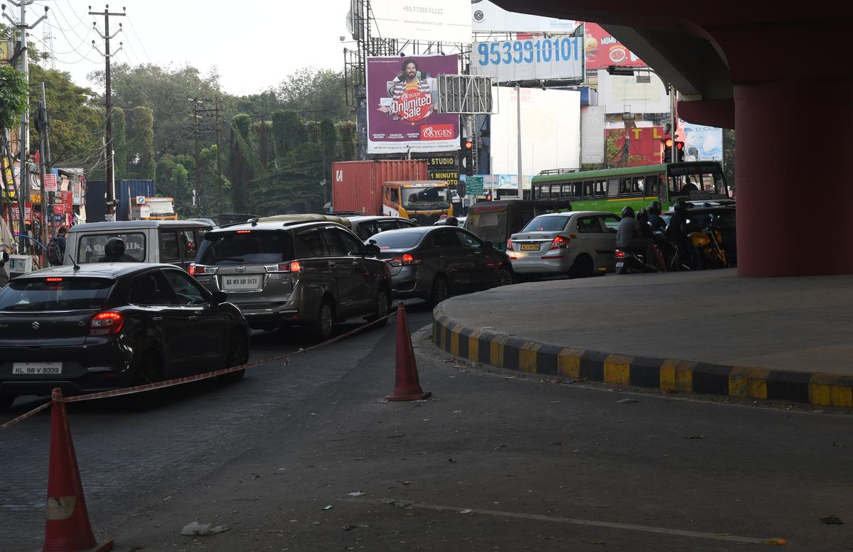 Kochi approves traffic rerouting at Edappally Vyttila to ease congestion