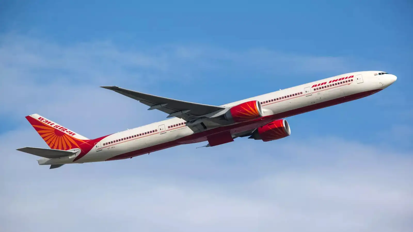 Delhi Air India secures 215 million refinancing loan