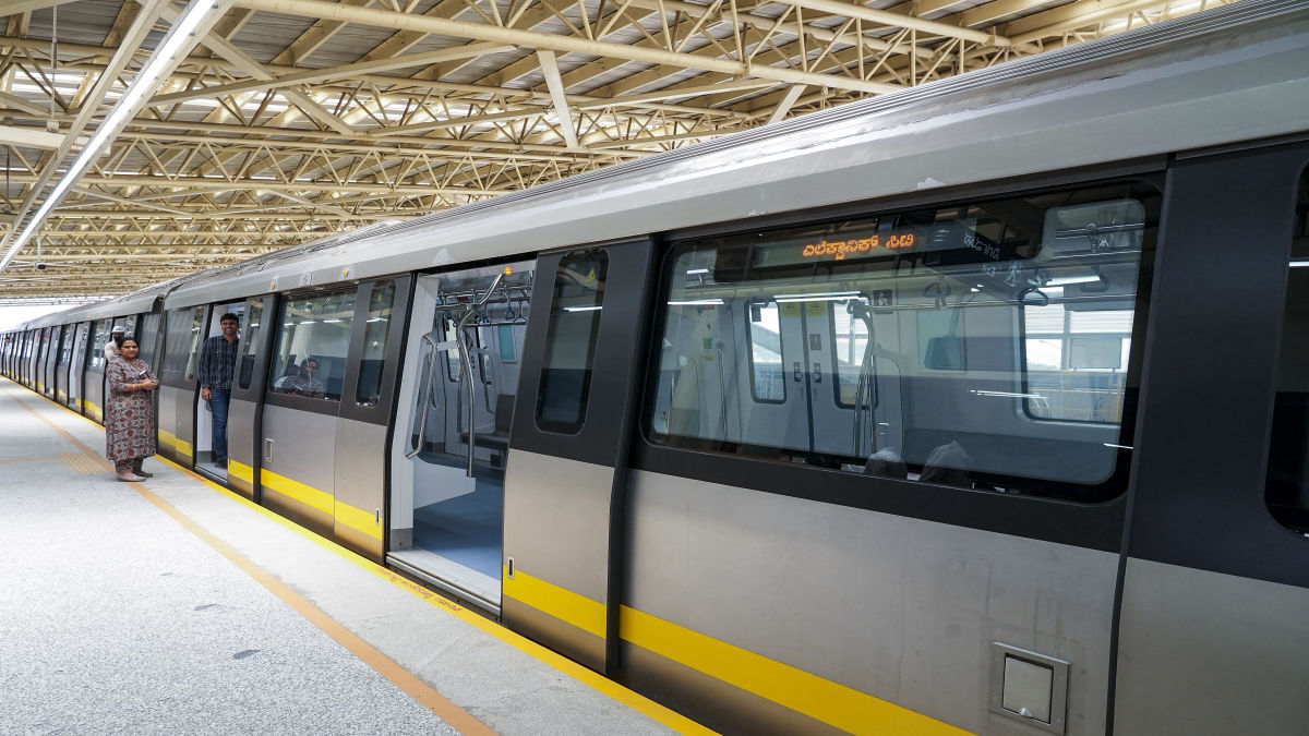 Bengaluru Metro Yellow Line Sees 60,000 Ridership Despite Low Service Frequency