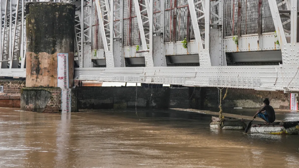 Delhi Rain Alert As Yamuna Floods Low Lying Areas Again