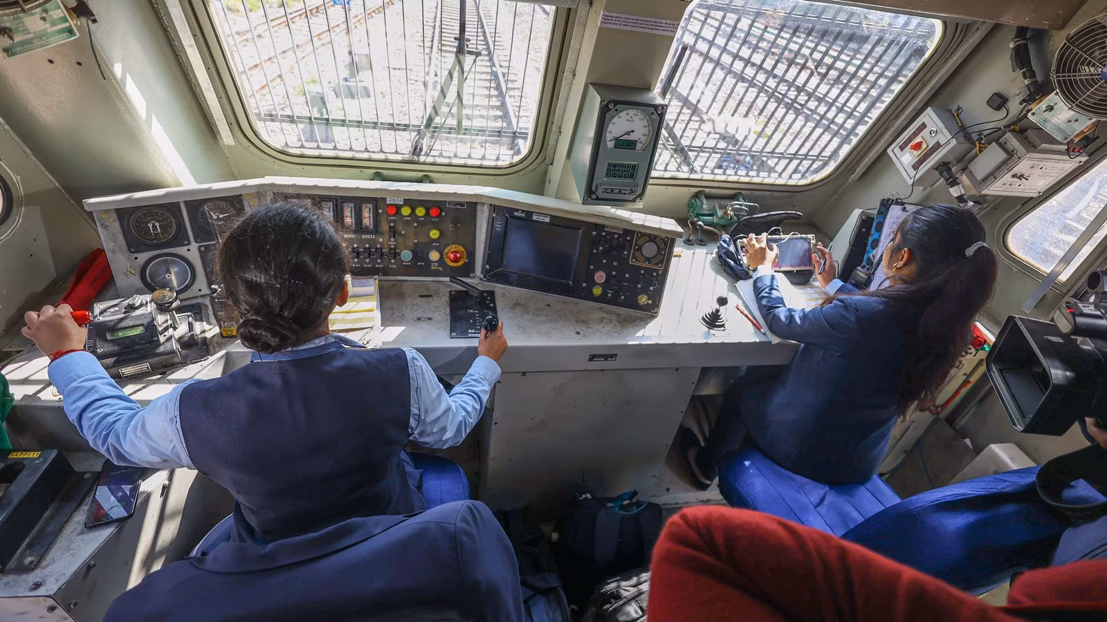 Pune Metro Line 3 To Be Operated By Women Pilots Next Year