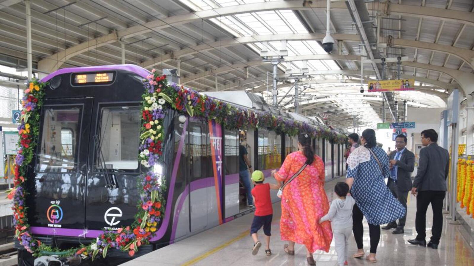 Pune Metro Ridership Plunges to 12000 During Diwali Week Slowdown