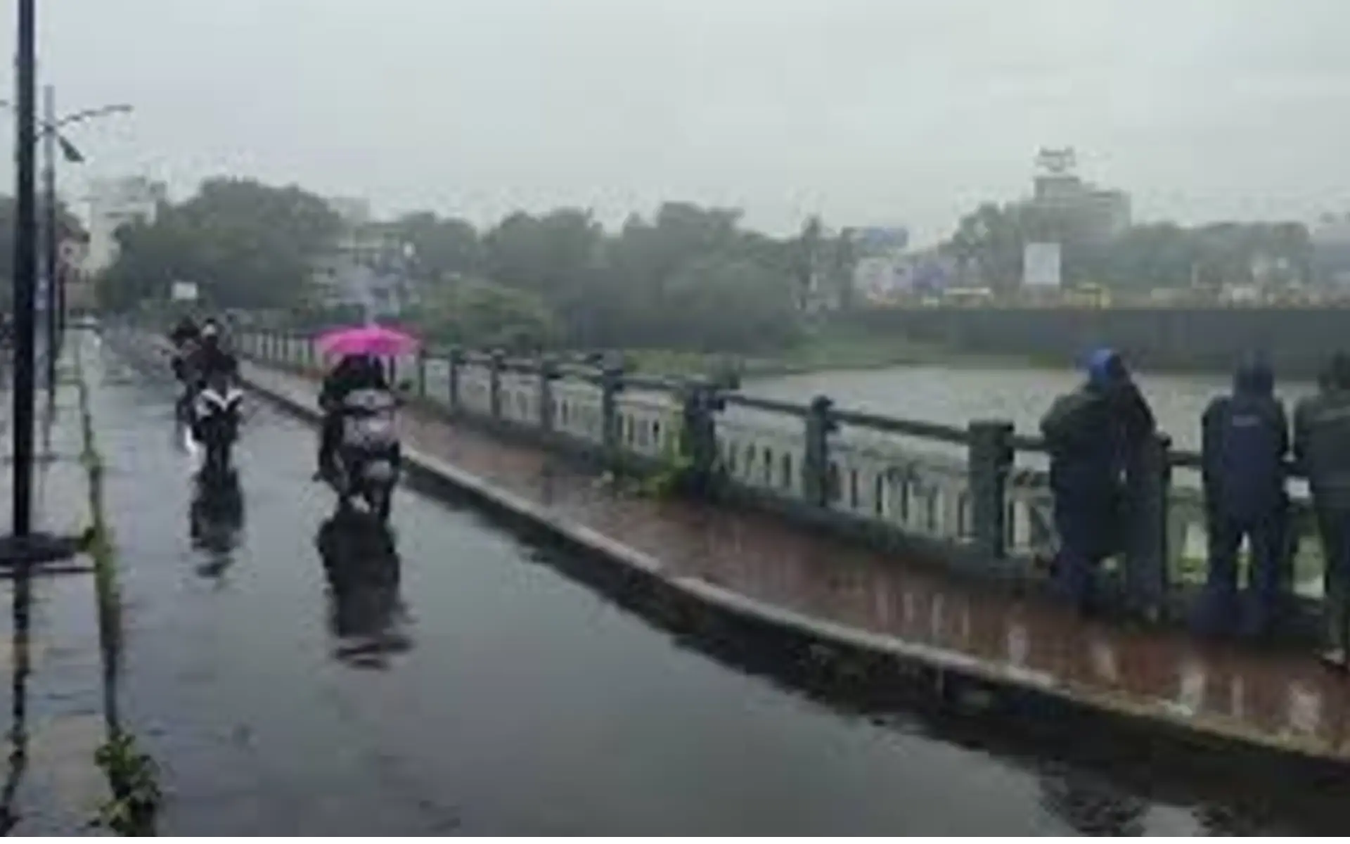 Pune under yellow alert as Maharashtra wet spell returns unexpectedly