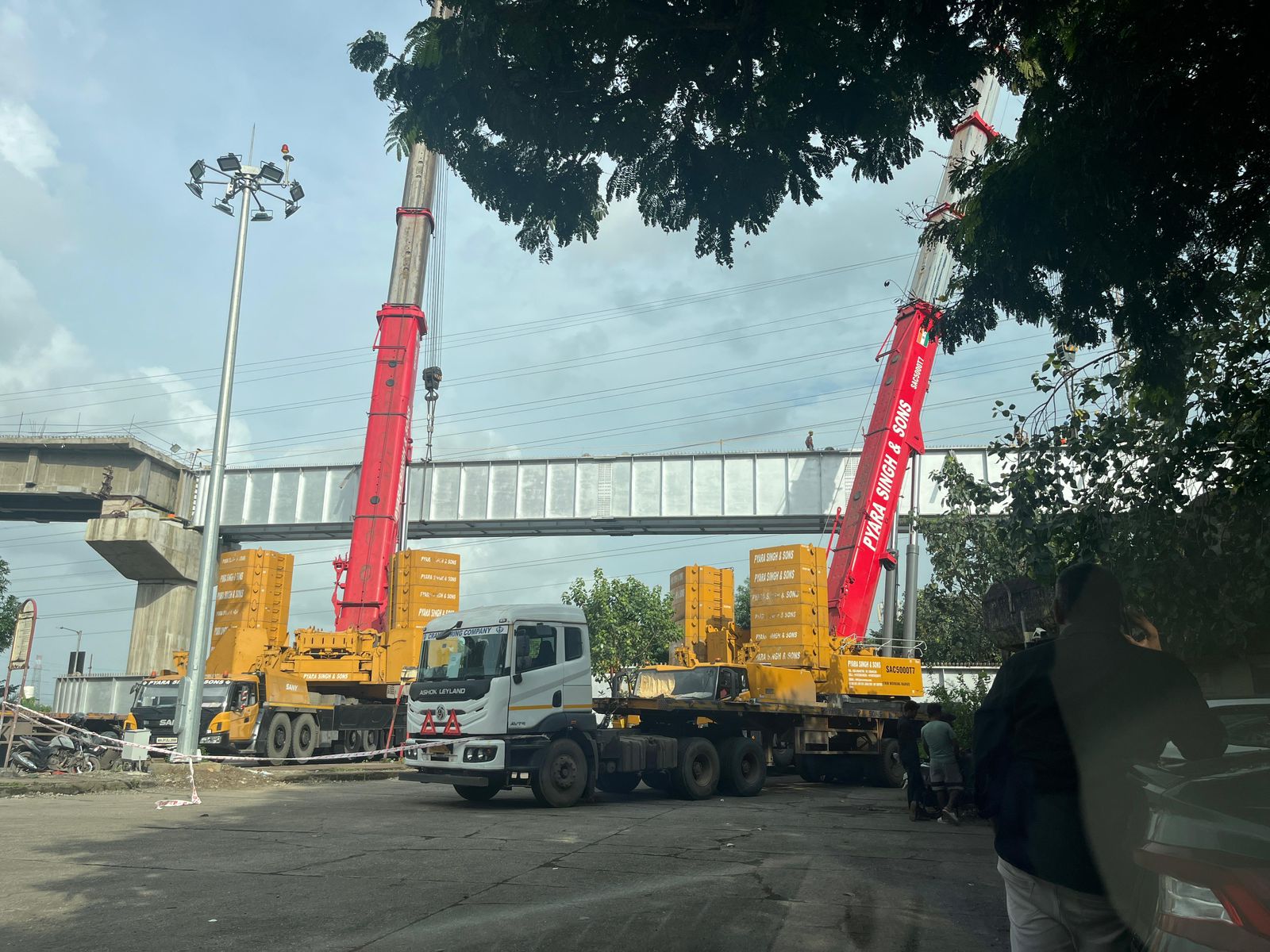 Major milestone for Metro Line 4: 52m steel span installed On Andheri - JVLR