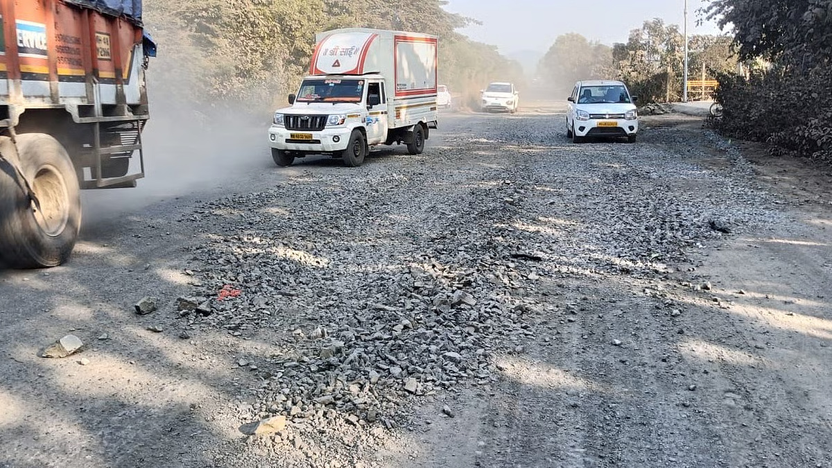 Nagpur Dabha Road Hazards Raise Commuter Safety Concerns