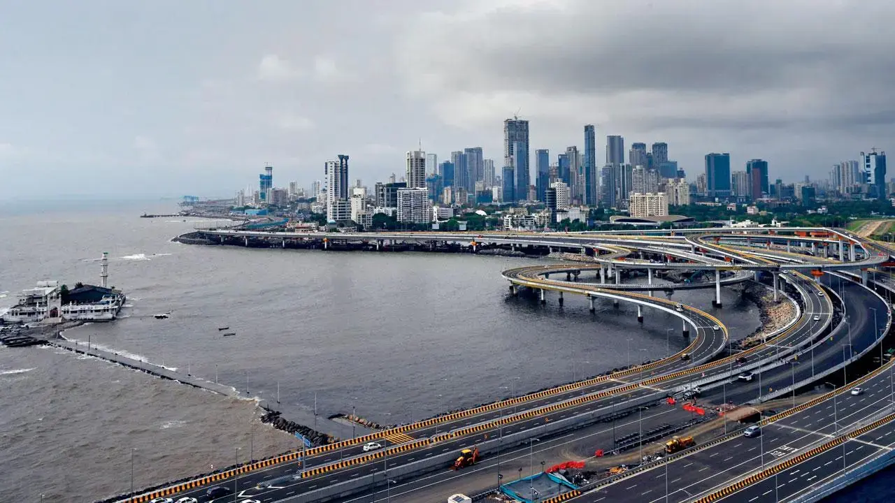 Mumbai Coastal Road Left In Darkness Raising Major Concerns Over Night-Time Commuter Safety