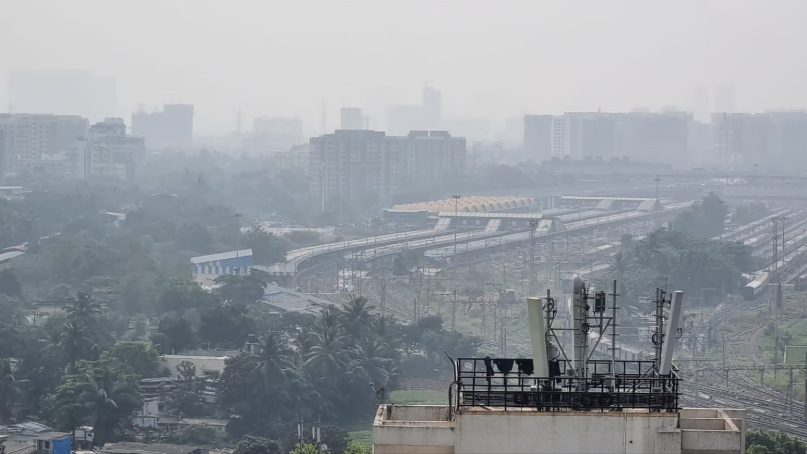 Mumbai Expands Transport Network While Thane Suffers Increasing Air Quality Problems